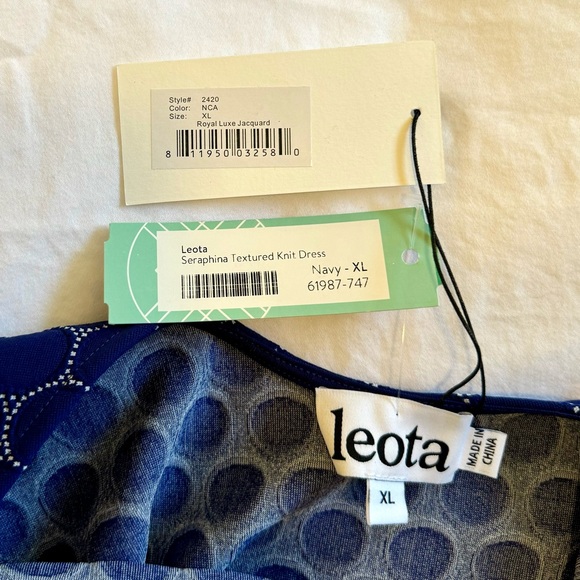 NWT Women’s Leota Seraphina Textured Knit Dress - Size XL - Navy - Picture 13 of 16